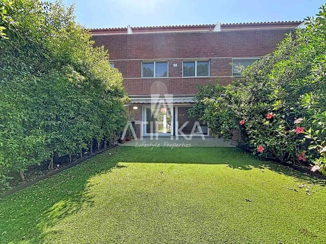 4 soverom Villa til leie i Gavà med svømmebasseng garasje - € 6 000 (Ref: 9941316)