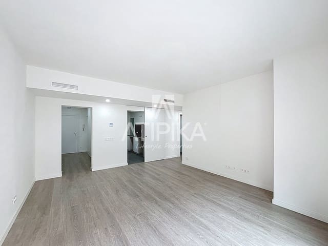 3 soveværelse Lejlighed til salg i Barcelona by - € 580.000 (Ref: 9941327)