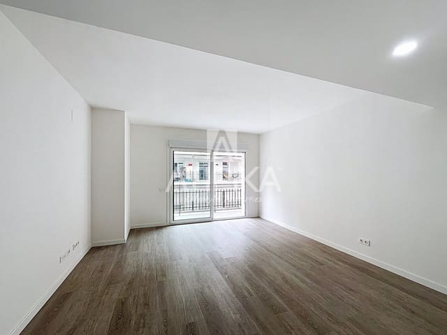 3 soveværelse Lejlighed til salg i Barcelona by - € 580.000 (Ref: 9941327)