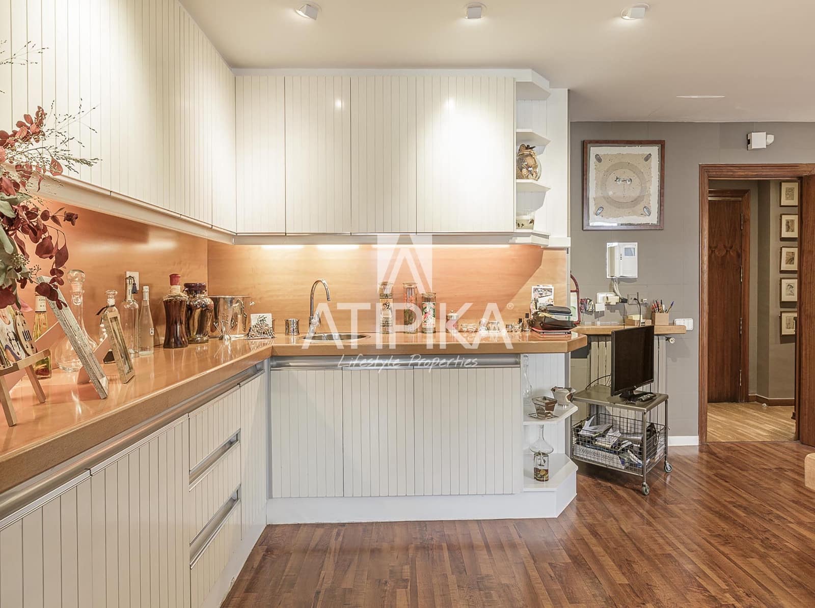 5 Zimmer Apartment zu verkaufen in Barcelona Stadt mit Pool - 2.280.000 € (Ref: 9941329)