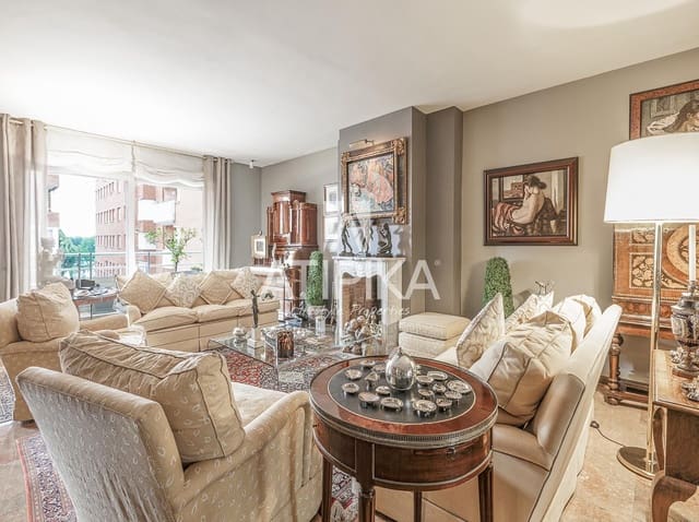 5 Zimmer Apartment zu verkaufen in Barcelona Stadt mit Pool - 2.280.000 € (Ref: 9941329)