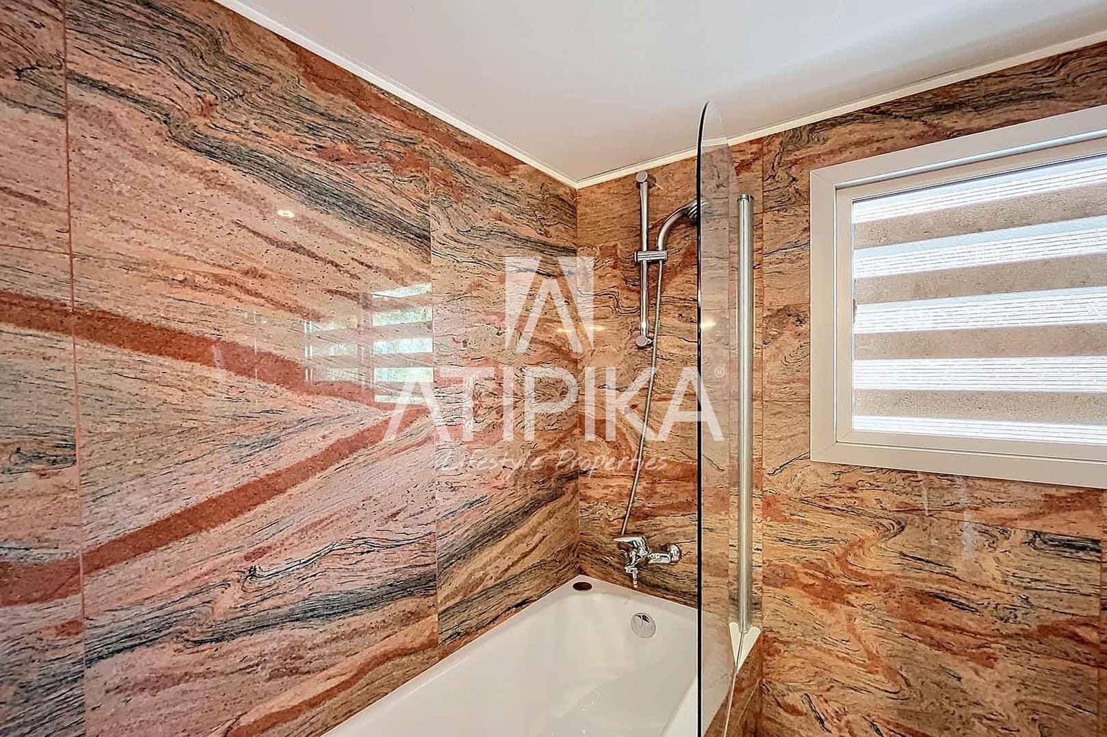 4 Zimmer Villa zu verkaufen in Barcelona Stadt - 1.840.000 € (Ref: 9941330)