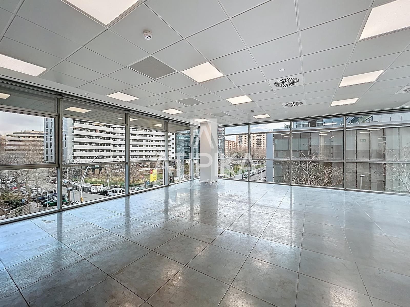 Kantoor te huur in Barcelona stad - € 17.682 (Ref: 9941332)