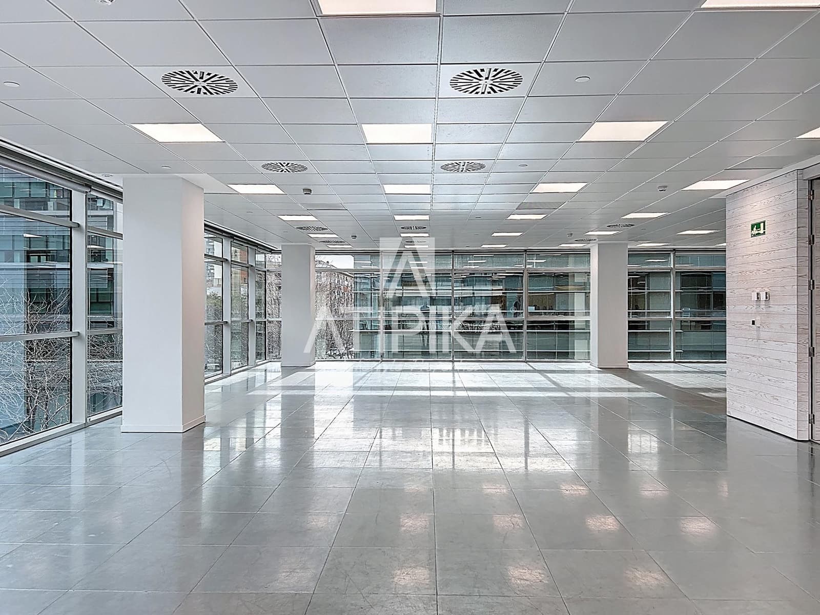 Kantoor te huur in Barcelona stad - € 17.682 (Ref: 9941332)