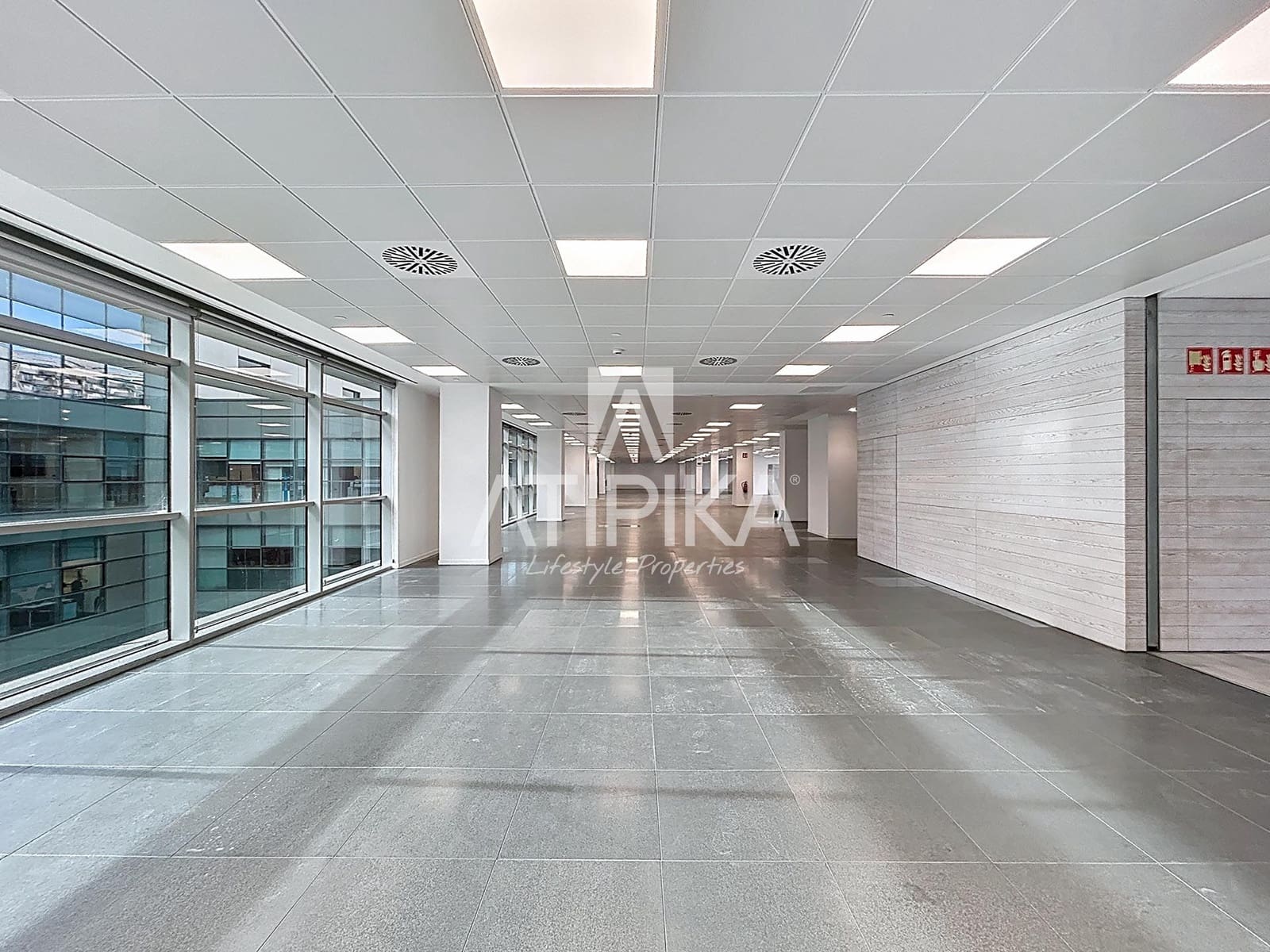 Kantoor te huur in Barcelona stad - € 17.682 (Ref: 9941332)