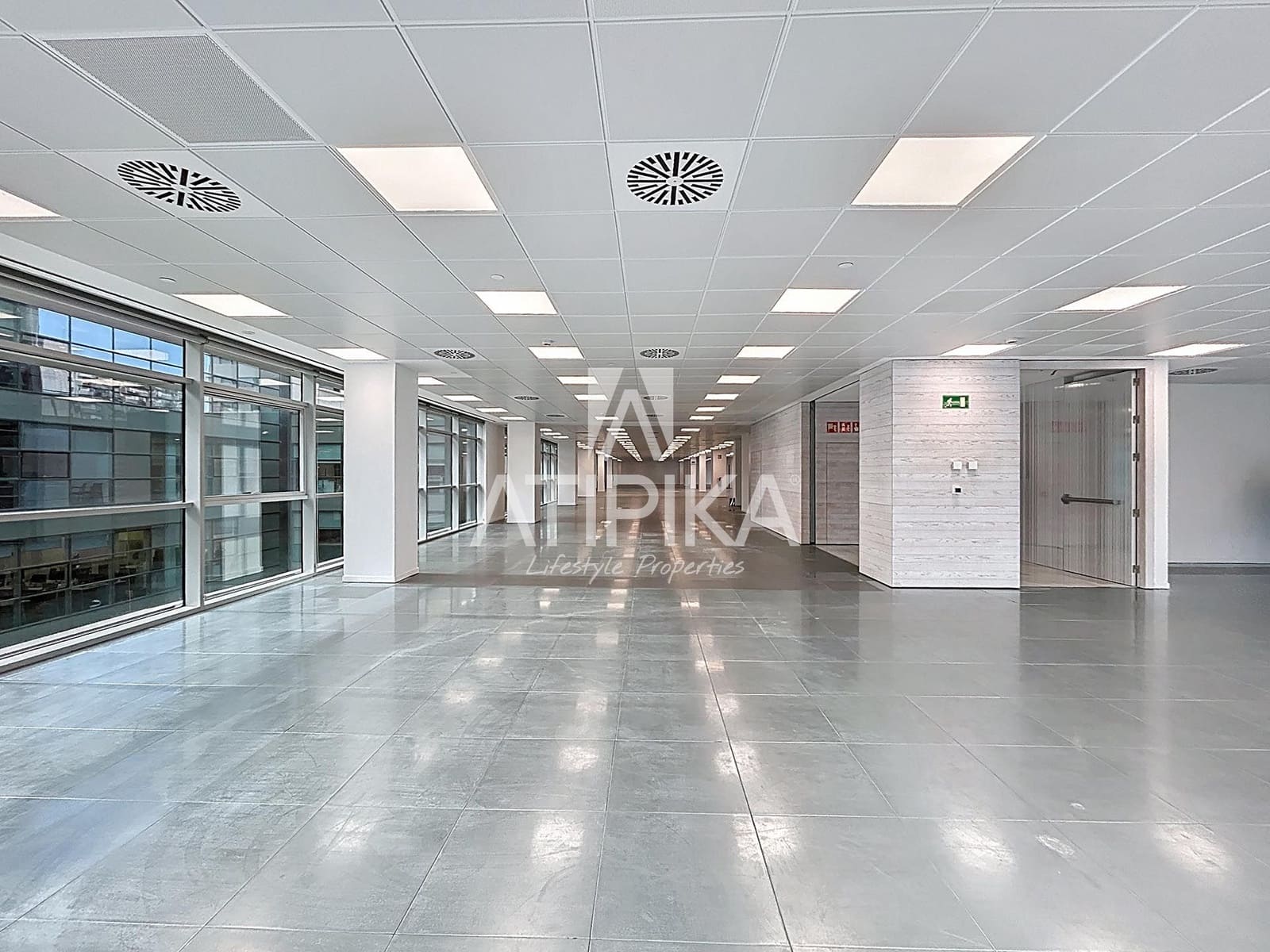 Kantoor te huur in Barcelona stad - € 17.682 (Ref: 9941332)