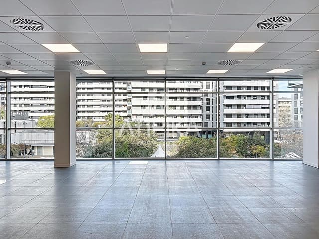 Kontor att hyra i Barcelona stad - 18 945 € (Ref: 9941333)