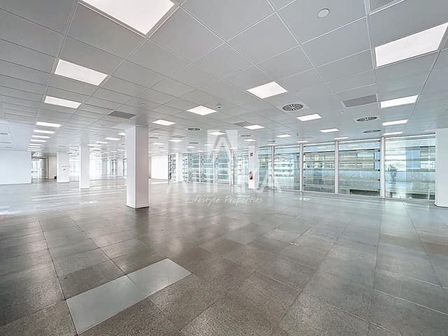 Kontor att hyra i Barcelona stad - 18 945 € (Ref: 9941333)