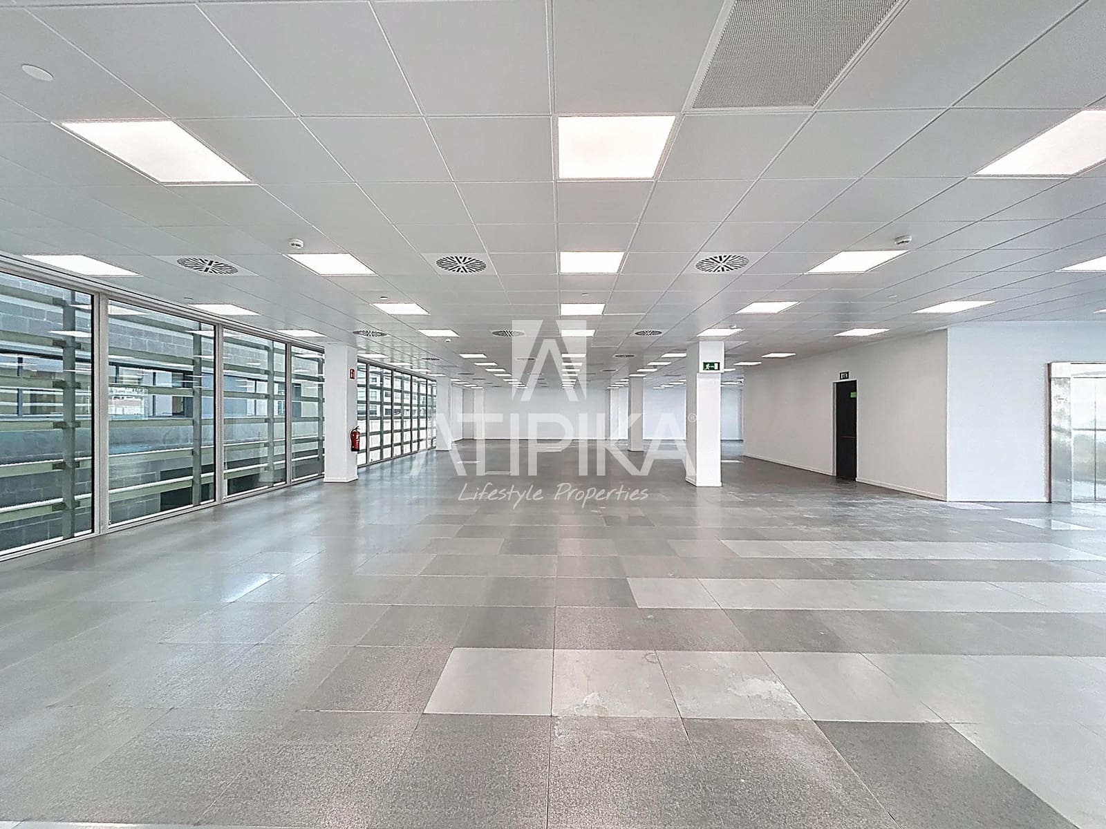 Kantoor te huur in Barcelona stad - € 18.945 (Ref: 9941333)