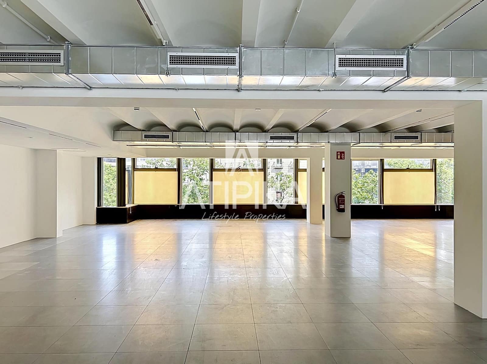 Kontor til leje i Barcelona by - € 17.319 (Ref: 9941334)