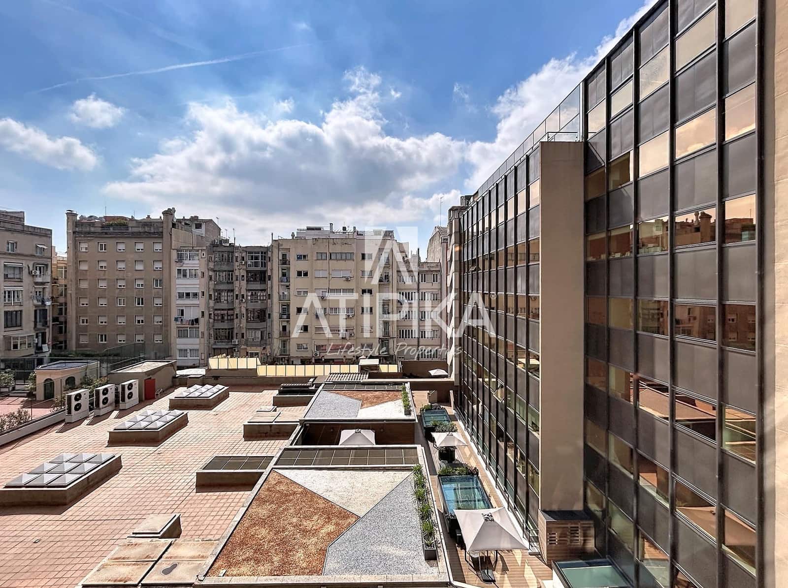 Kontor til leje i Barcelona by - € 17.319 (Ref: 9941334)