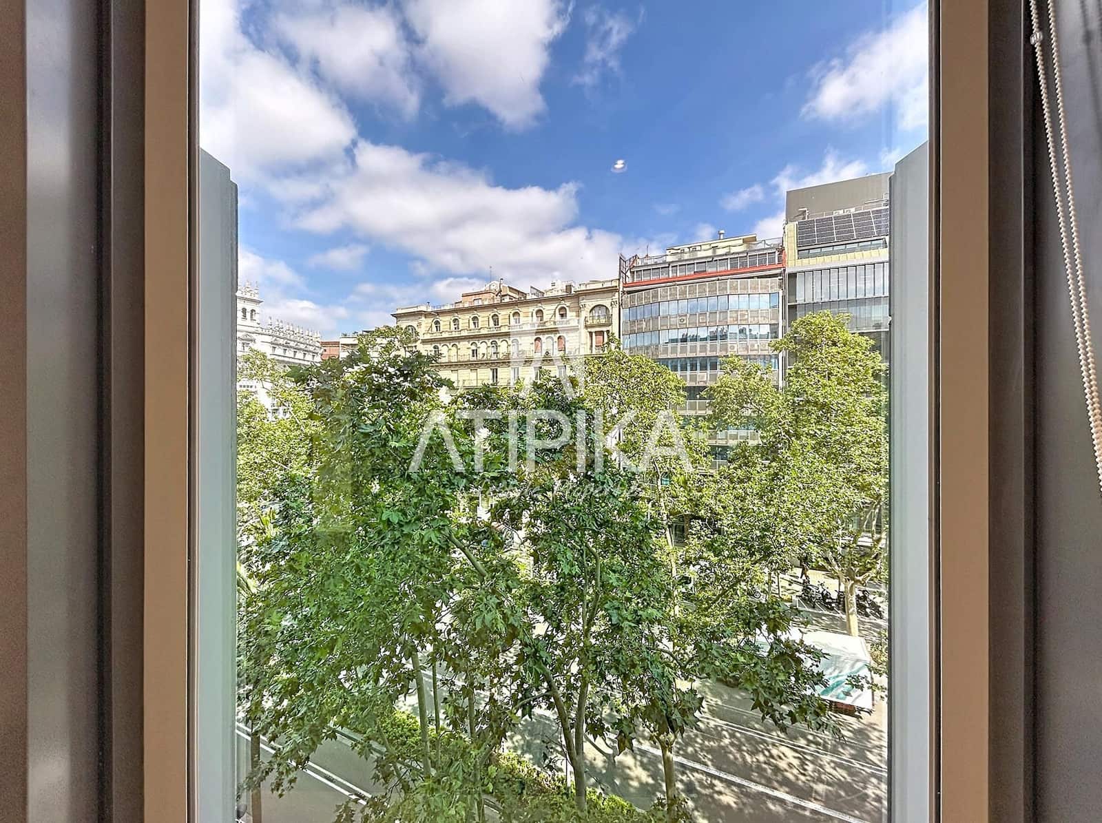 Kontor til leje i Barcelona by - € 17.328 (Ref: 9941335)
