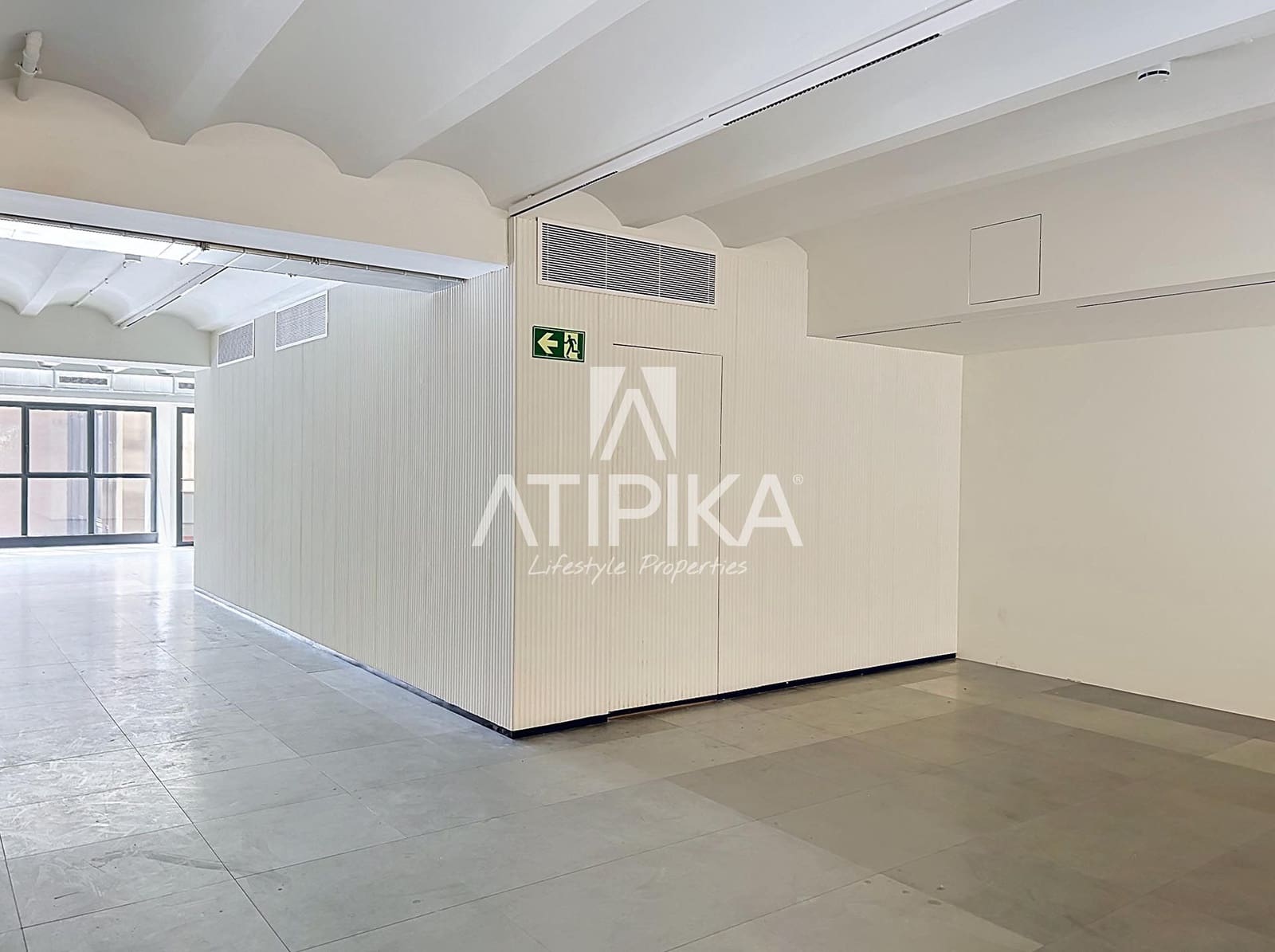 Kontor til leje i Barcelona by - € 17.328 (Ref: 9941335)