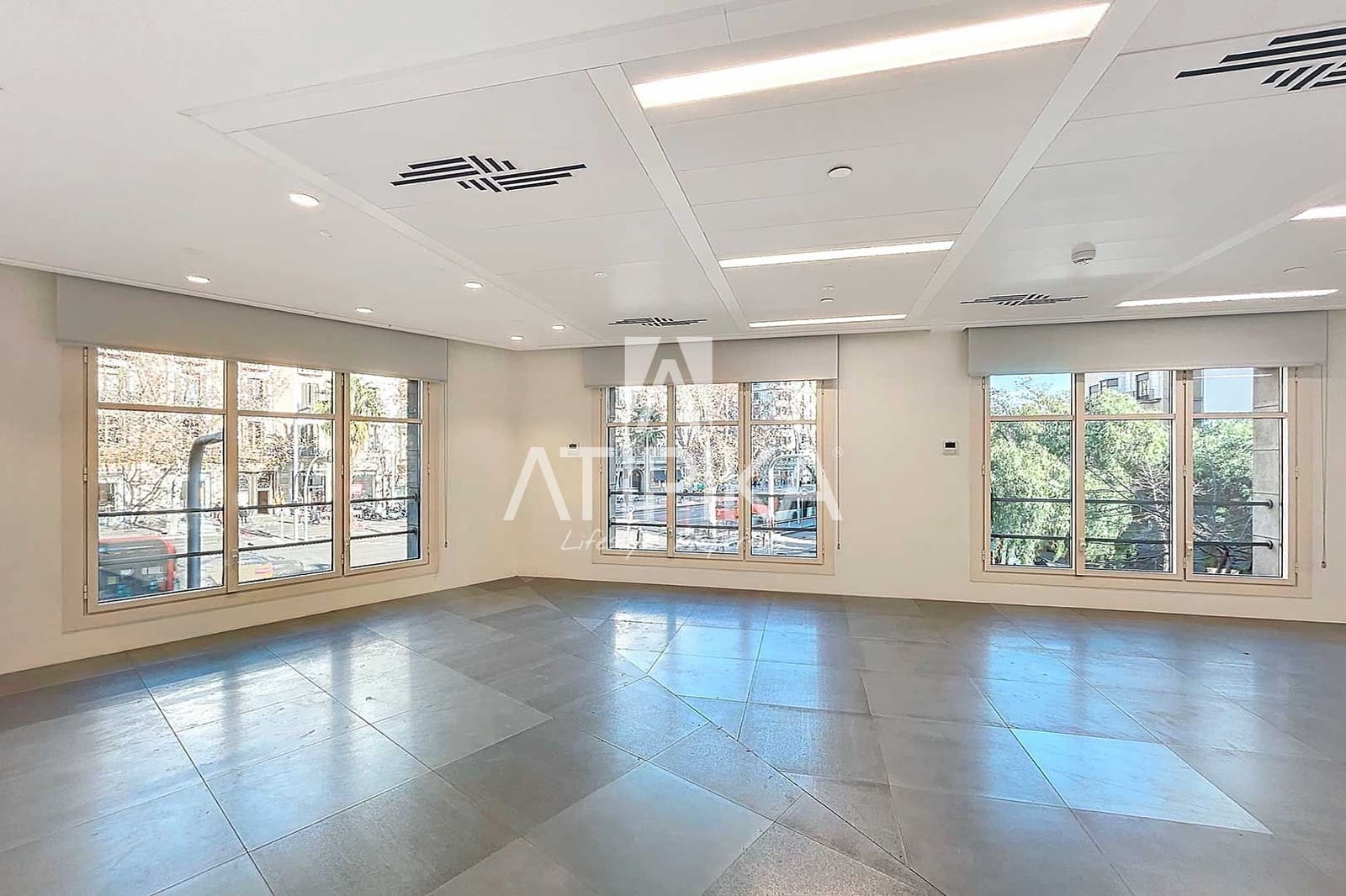 5 slaapkamer Kantoor te huur in Barcelona stad - € 13.130 (Ref: 9941338)