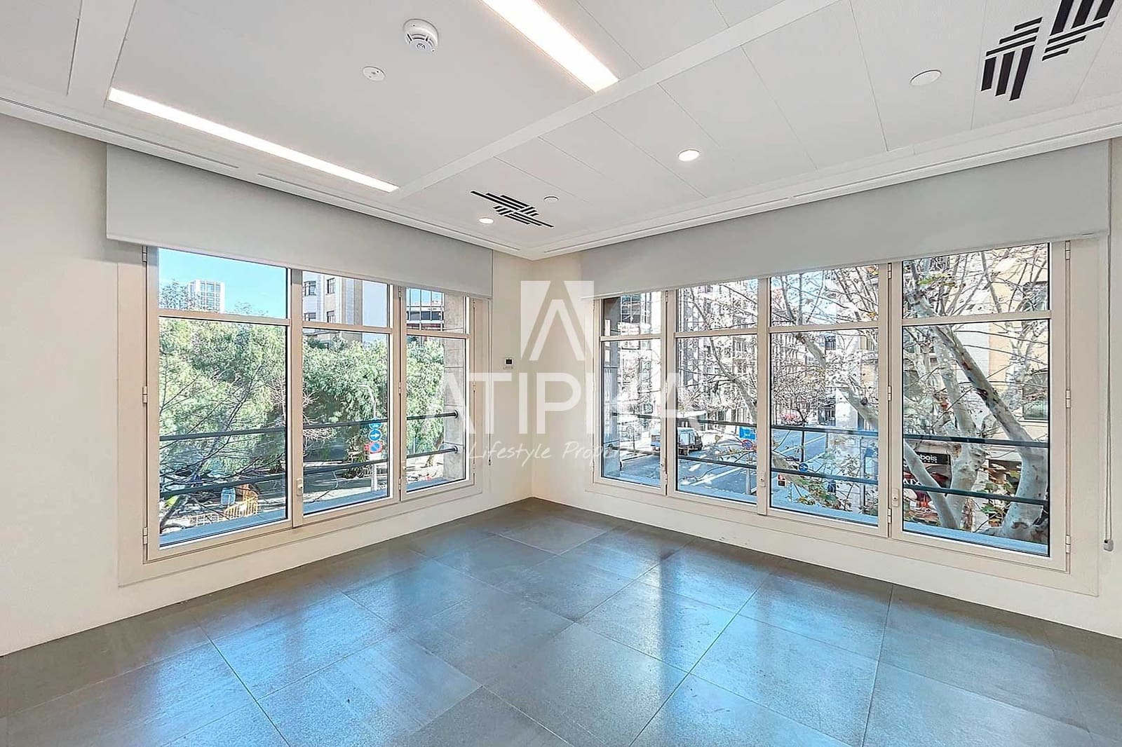 5 slaapkamer Kantoor te huur in Barcelona stad - € 13.130 (Ref: 9941338)