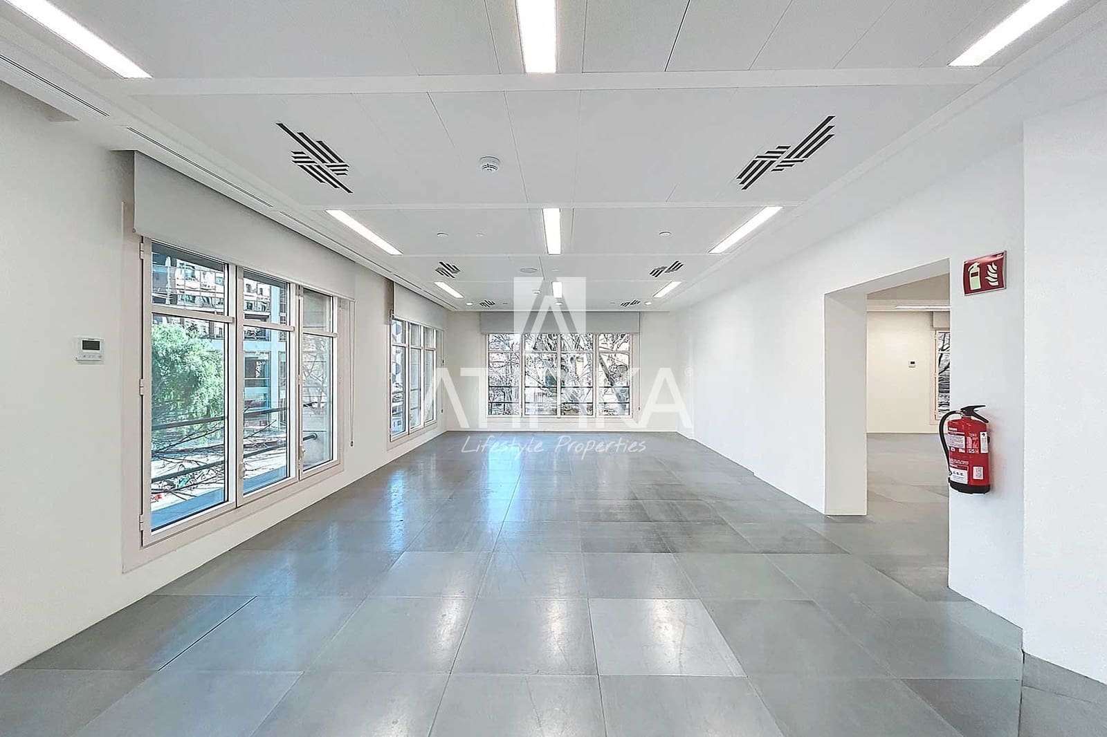 5 slaapkamer Kantoor te huur in Barcelona stad - € 13.130 (Ref: 9941338)