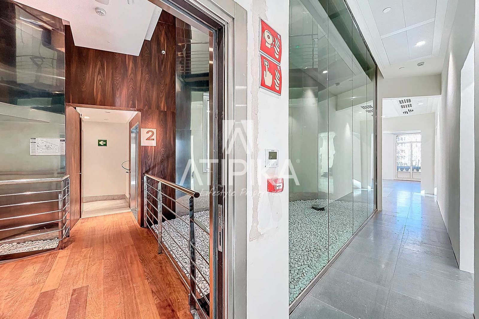 5 slaapkamer Kantoor te huur in Barcelona stad - € 13.130 (Ref: 9941338)