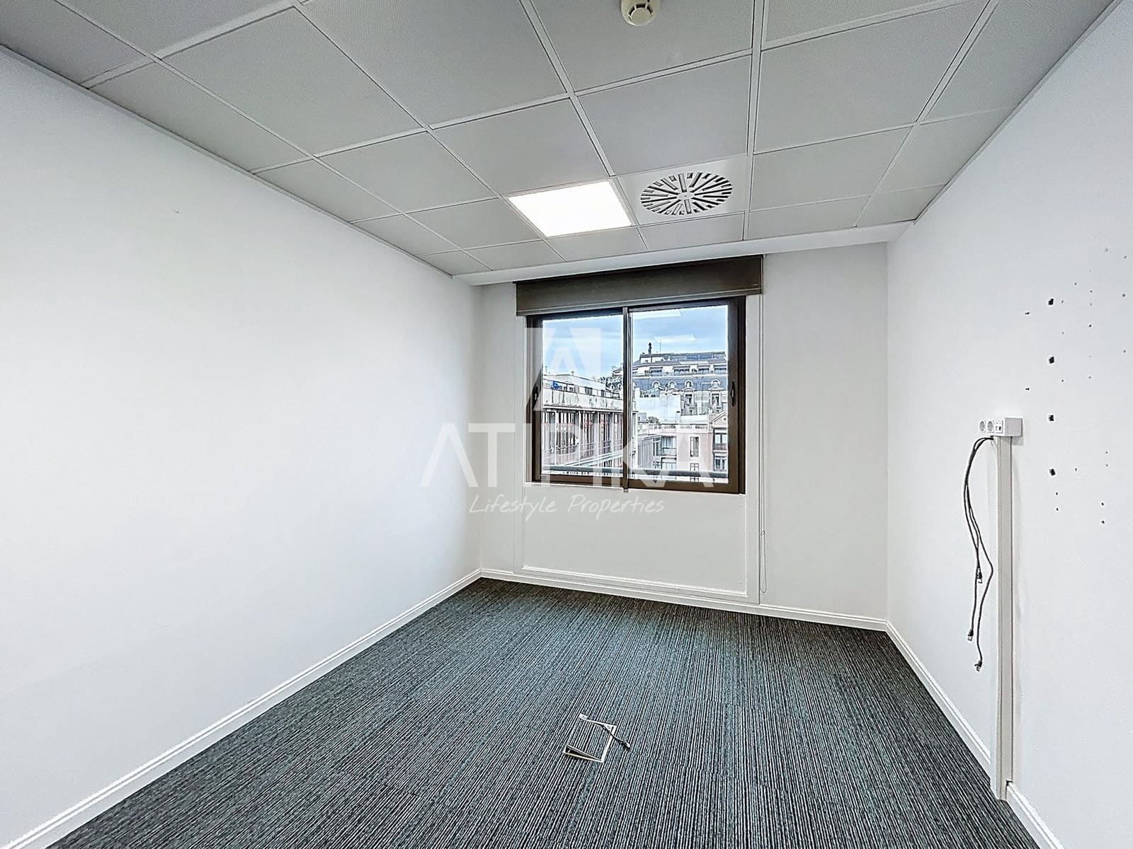 Oficina de 7 habitaciones en Barcelona ciudad en alquiler - 16.080 € (Ref: 9941339)