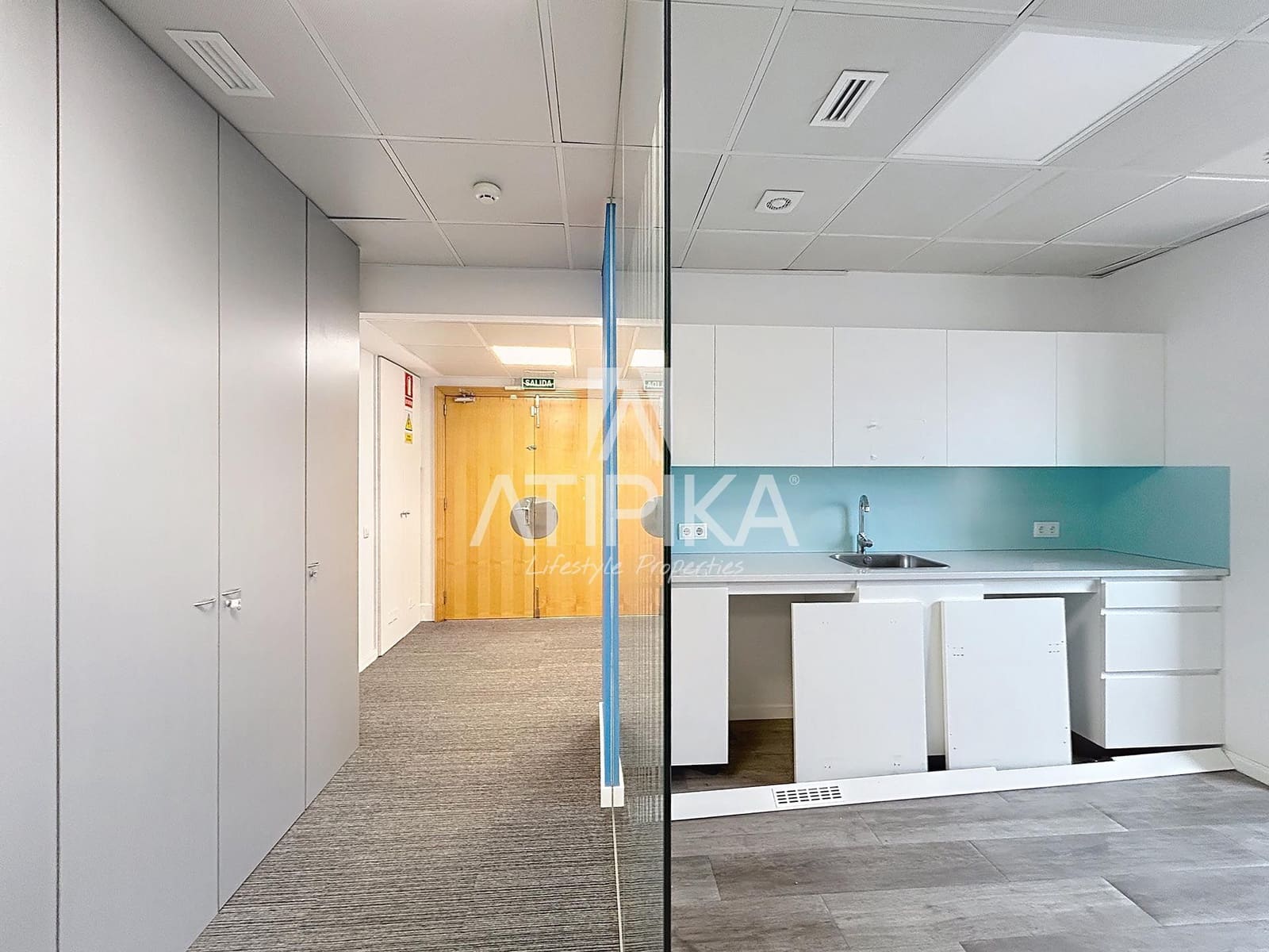 Oficina de 7 habitaciones en Barcelona ciudad en alquiler - 16.080 € (Ref: 9941339)