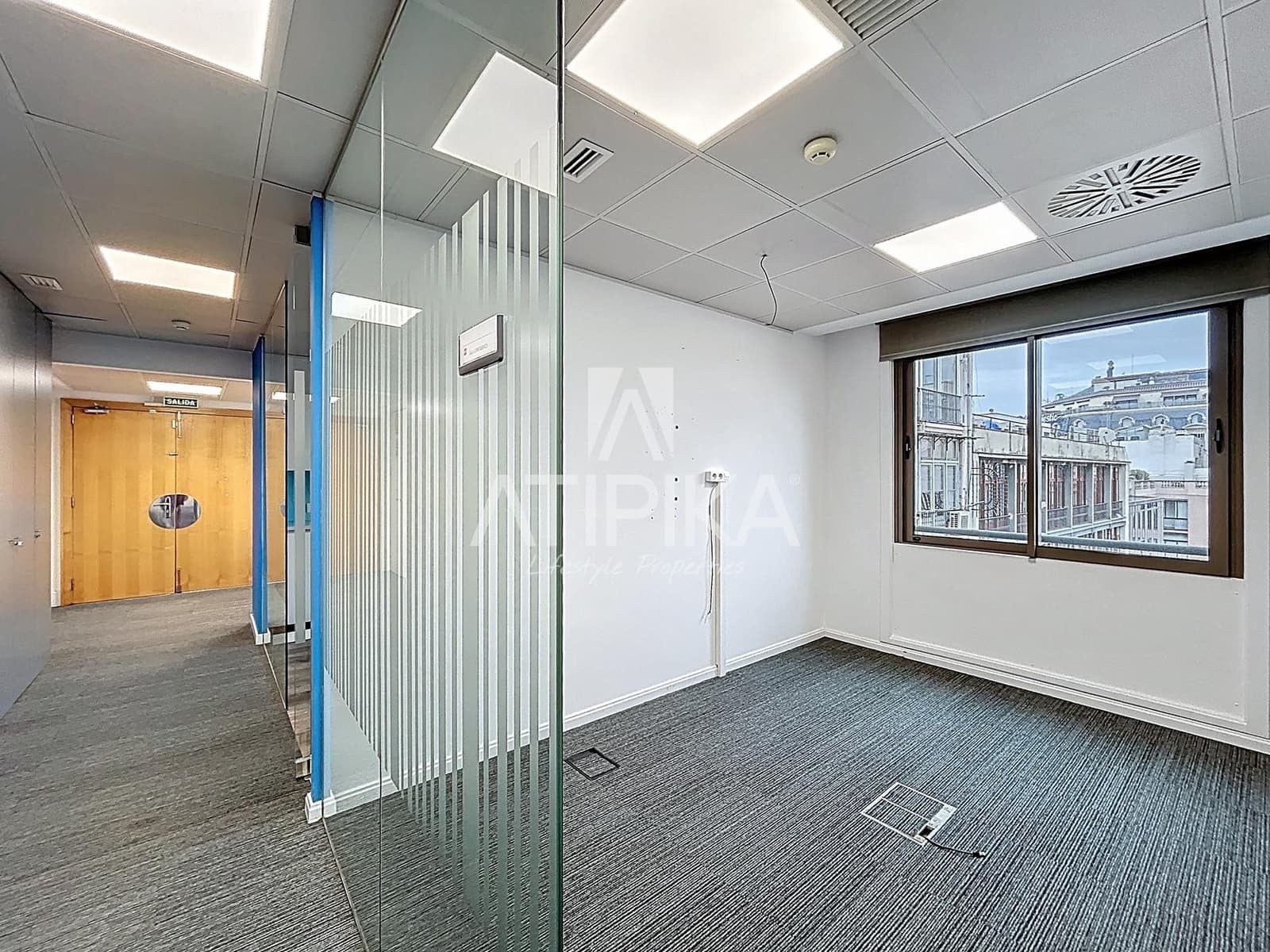 Oficina de 7 habitaciones en Barcelona ciudad en alquiler - 16.080 € (Ref: 9941339)