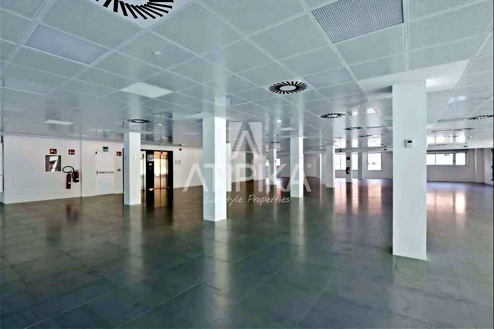1 Zimmer Büro zu vermieten in Barcelona Stadt mit Garage - 15.875 € (Ref: 9941341)