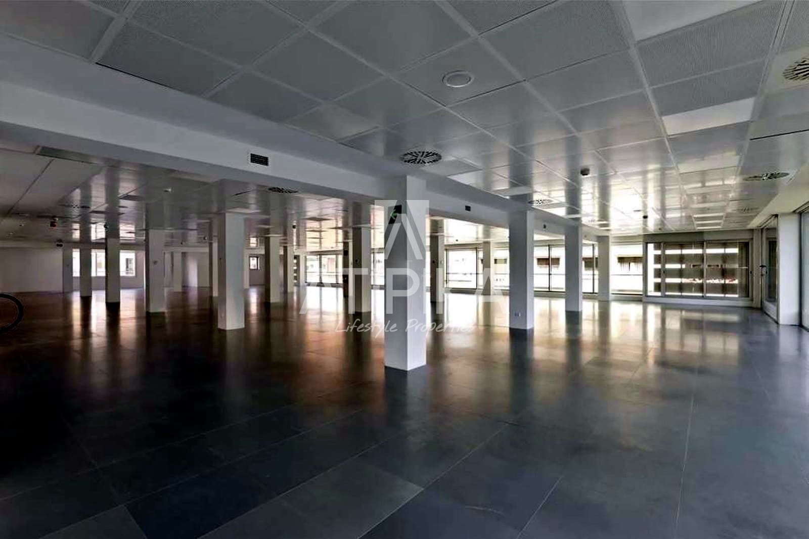 1 Zimmer Büro zu vermieten in Barcelona Stadt mit Garage - 15.875 € (Ref: 9941341)