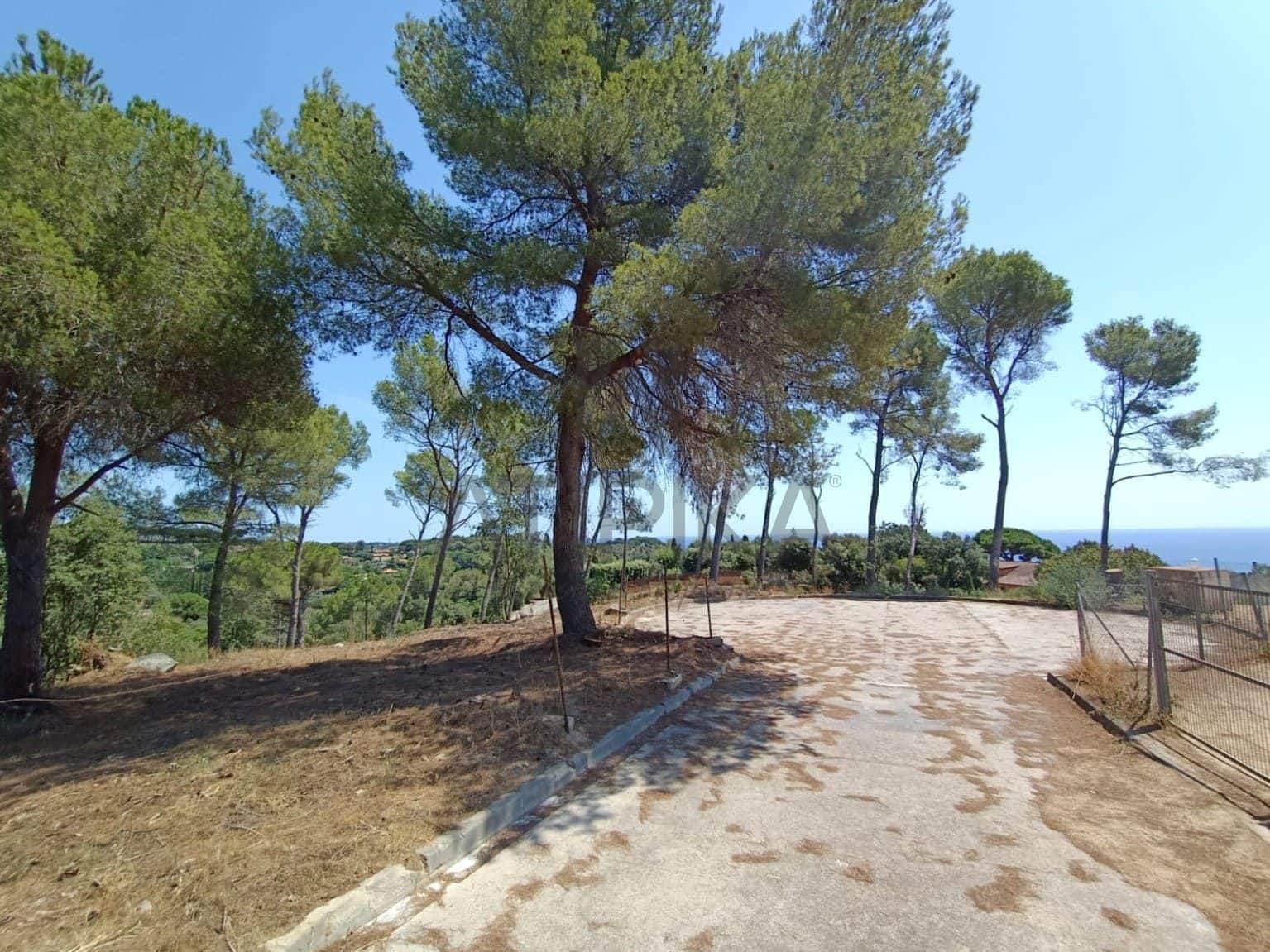 4 makuuhuone Huvila myytävänä paikassa Sant Andreu de Llavaneres mukana uima-altaan - 1 850 000 € (Ref: 9941344)