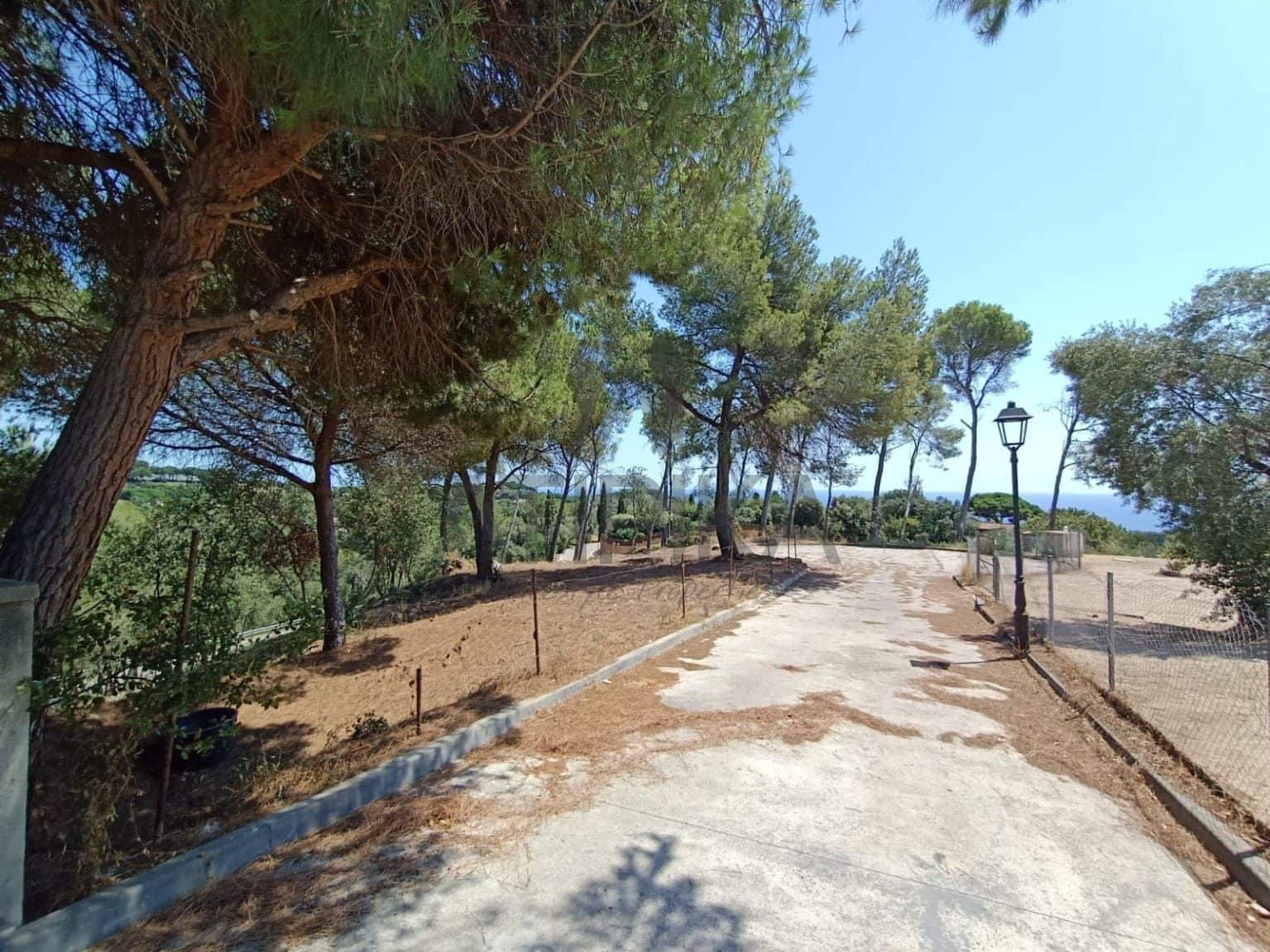 4 makuuhuone Huvila myytävänä paikassa Sant Andreu de Llavaneres mukana uima-altaan - 1 850 000 € (Ref: 9941344)