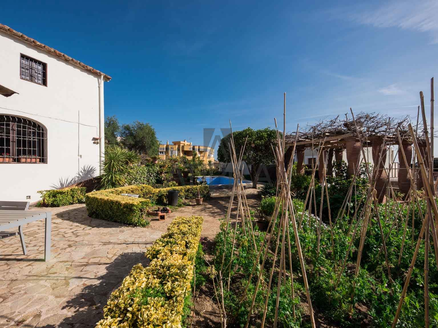 11 soveværelse Finca/Landehus til salg i Cabrera de Mar med swimmingpool - € 1.200.000 (Ref: 9941347)