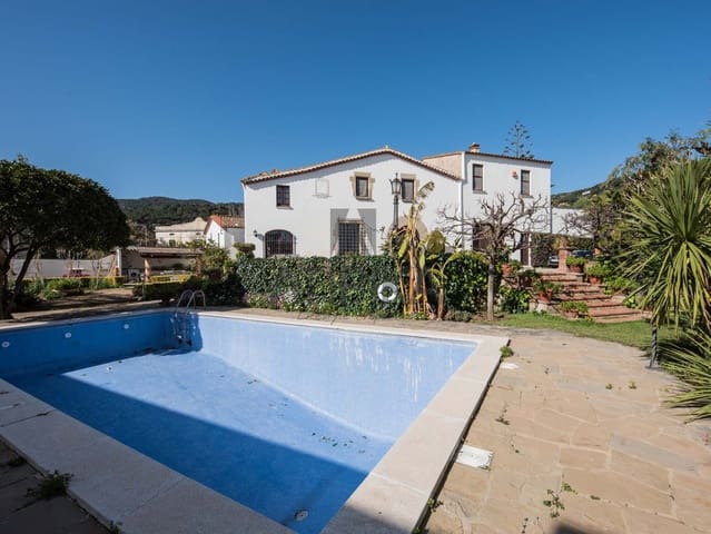 11 soveværelse Finca/Landehus til salg i Cabrera de Mar med swimmingpool - € 1.200.000 (Ref: 9941347)