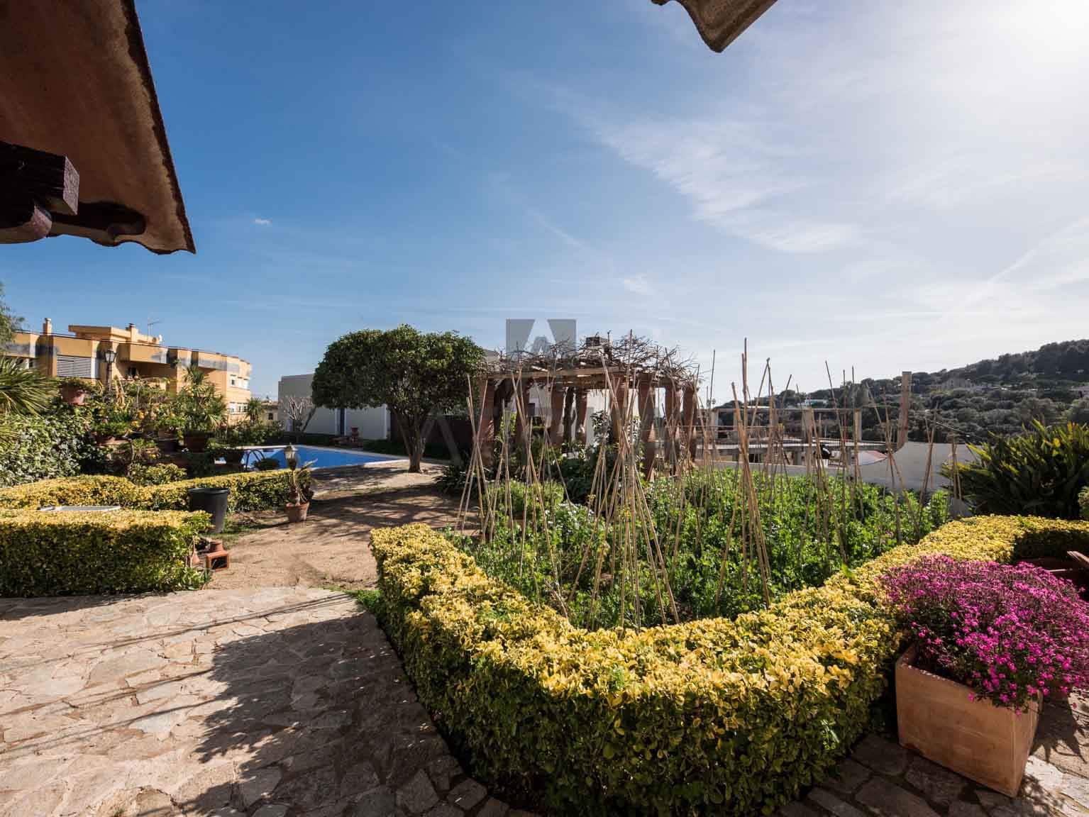 11 soveværelse Finca/Landehus til salg i Cabrera de Mar med swimmingpool - € 1.200.000 (Ref: 9941347)