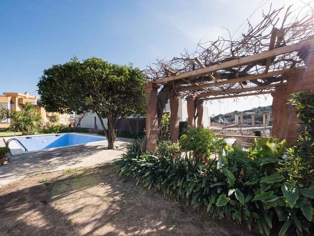 11 soveværelse Finca/Landehus til salg i Cabrera de Mar med swimmingpool - € 1.200.000 (Ref: 9941347)
