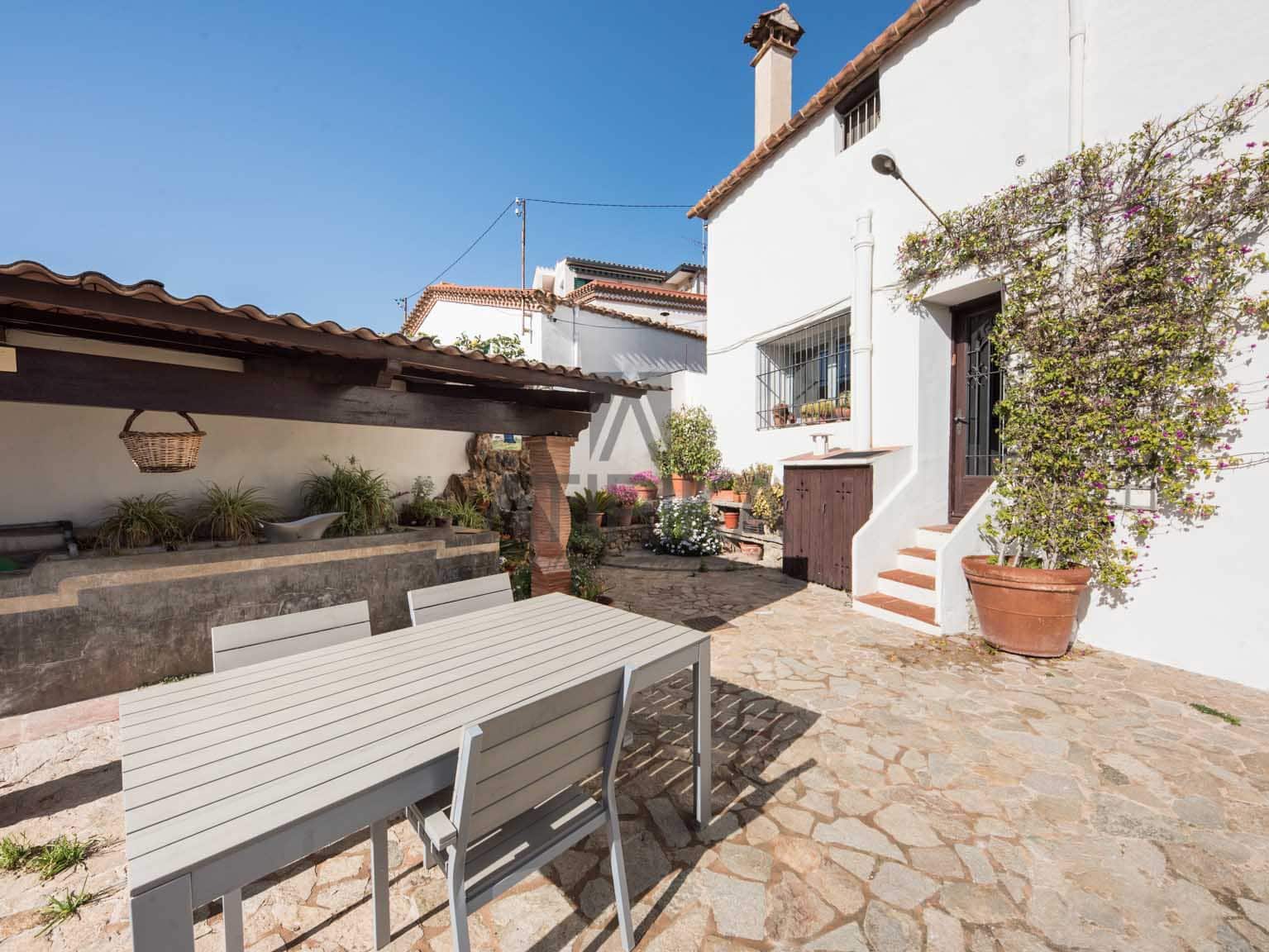11 soveværelse Finca/Landehus til salg i Cabrera de Mar med swimmingpool - € 1.200.000 (Ref: 9941347)