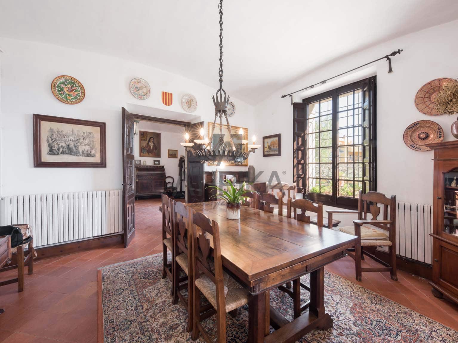 11 soveværelse Finca/Landehus til salg i Cabrera de Mar med swimmingpool - € 1.200.000 (Ref: 9941347)