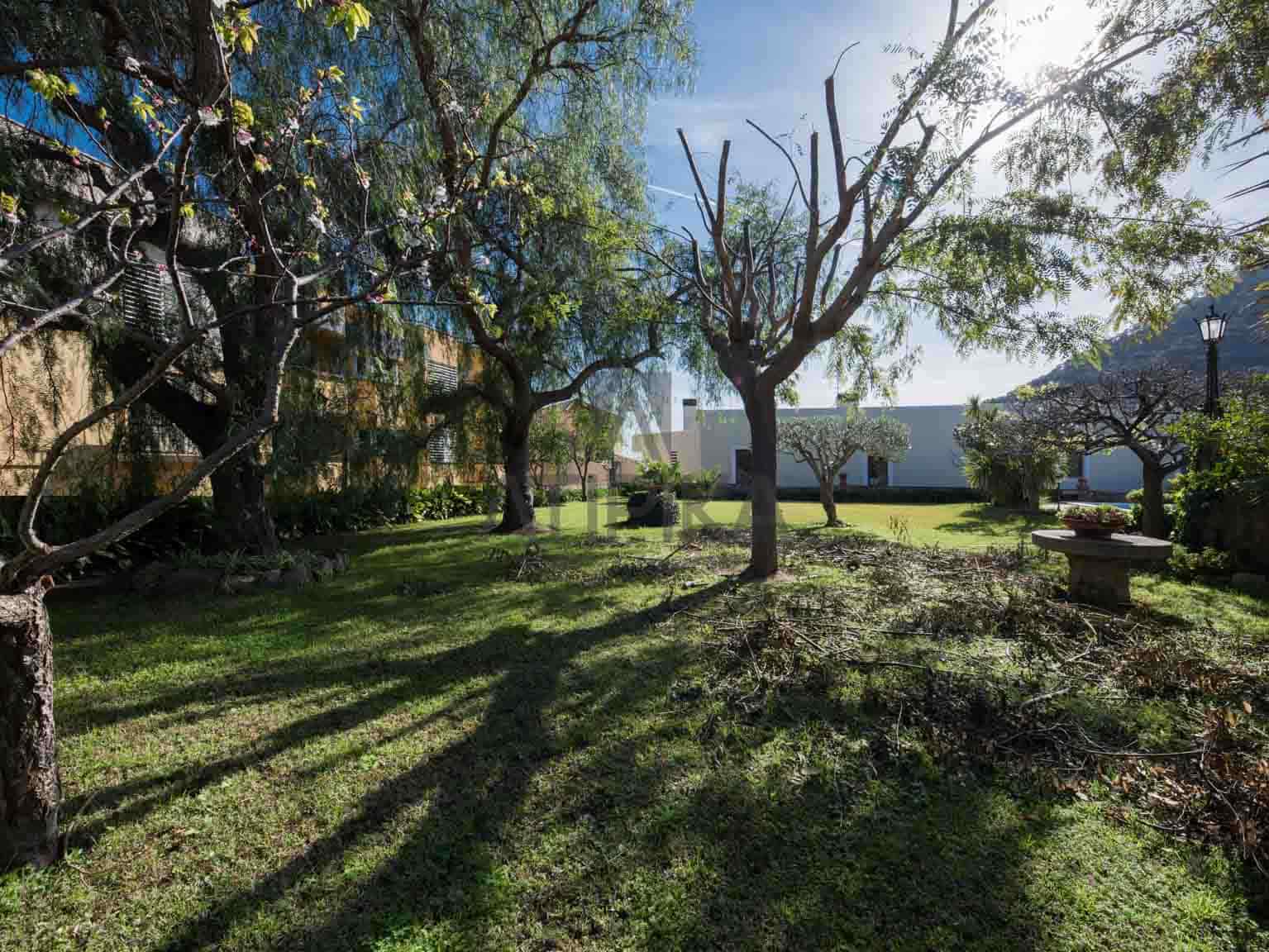 11 soveværelse Finca/Landehus til salg i Cabrera de Mar med swimmingpool - € 1.200.000 (Ref: 9941347)