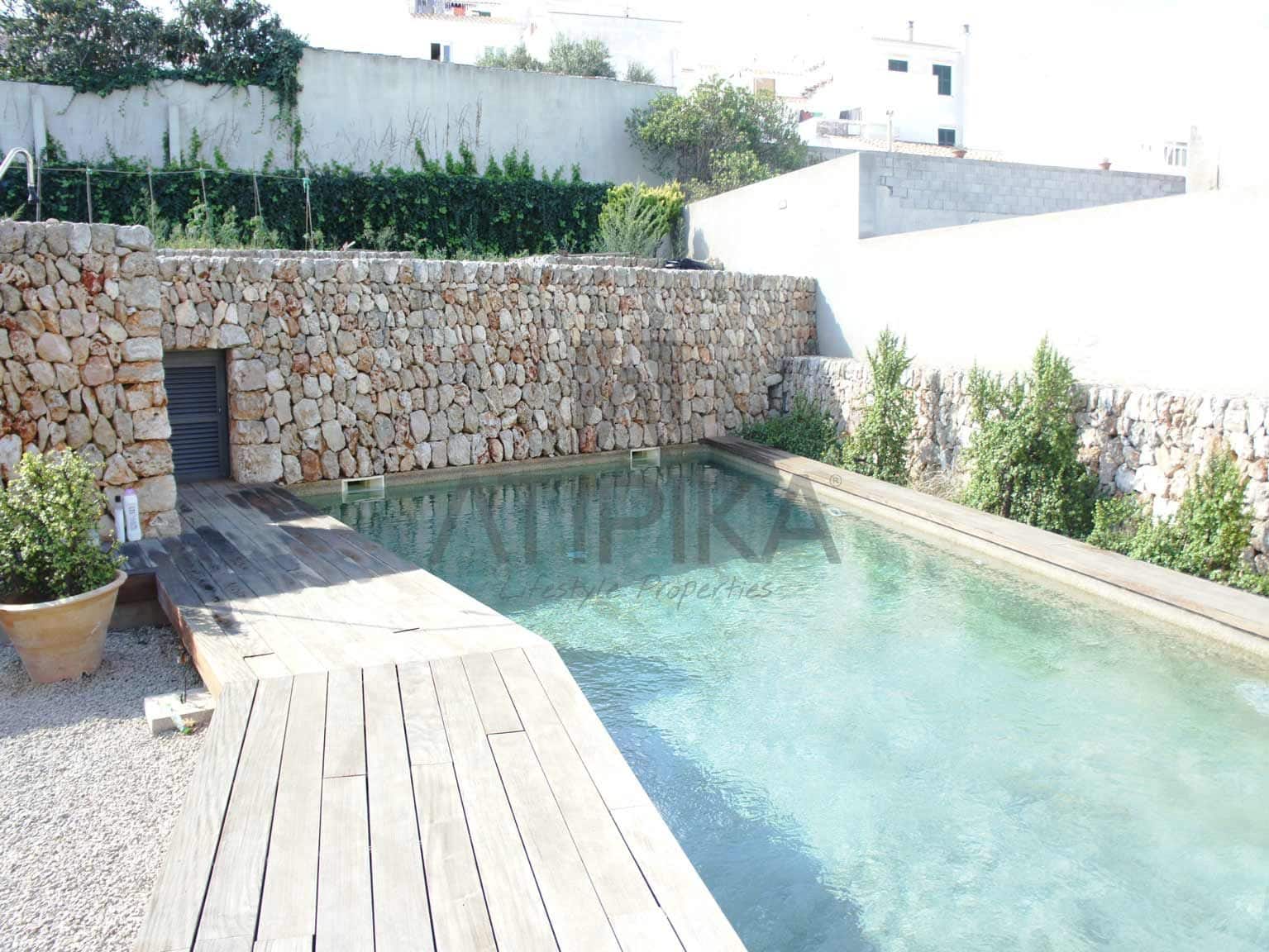 4 bedroom Villa for sale in Mahon / Mao with pool - € 1,300,000 (Ref: 9941349)