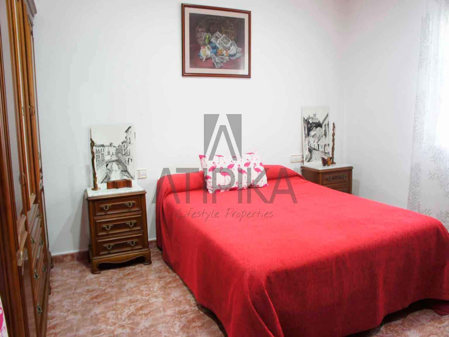 3 bedroom Villa for sale in La Argentina with pool - € 990,000 (Ref: 9941351)