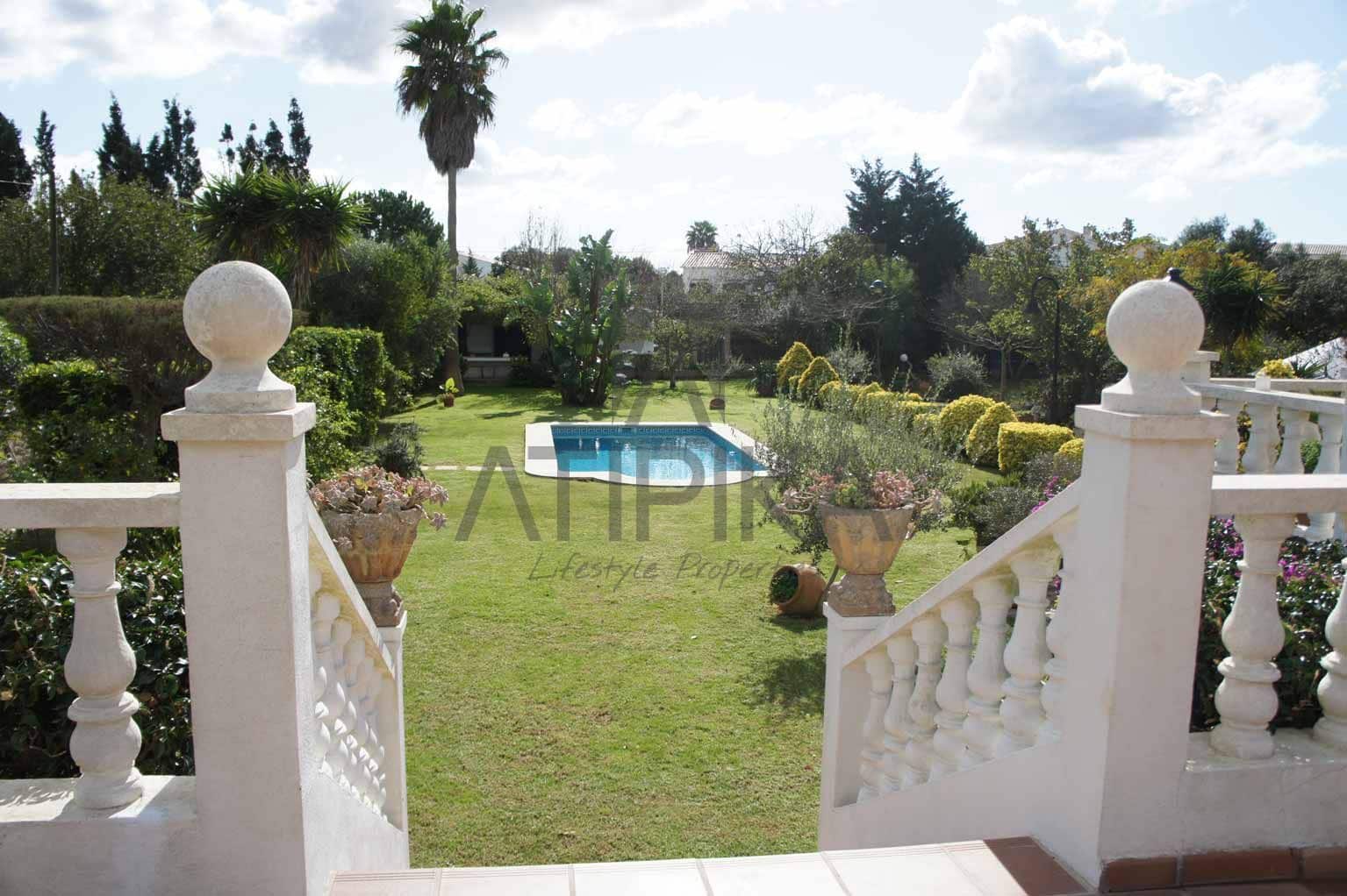 3 bedroom Villa for sale in La Argentina with pool - € 990,000 (Ref: 9941351)