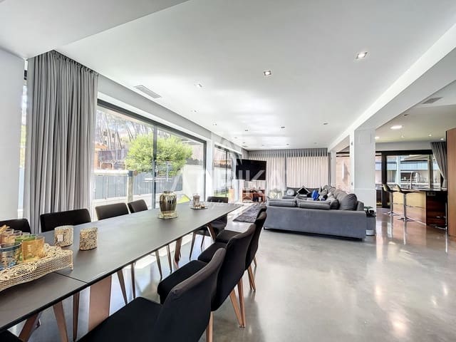 5 Zimmer Villa zu vermieten in Castelldefels mit Pool Garage - 11.000 € (Ref: 9941352)