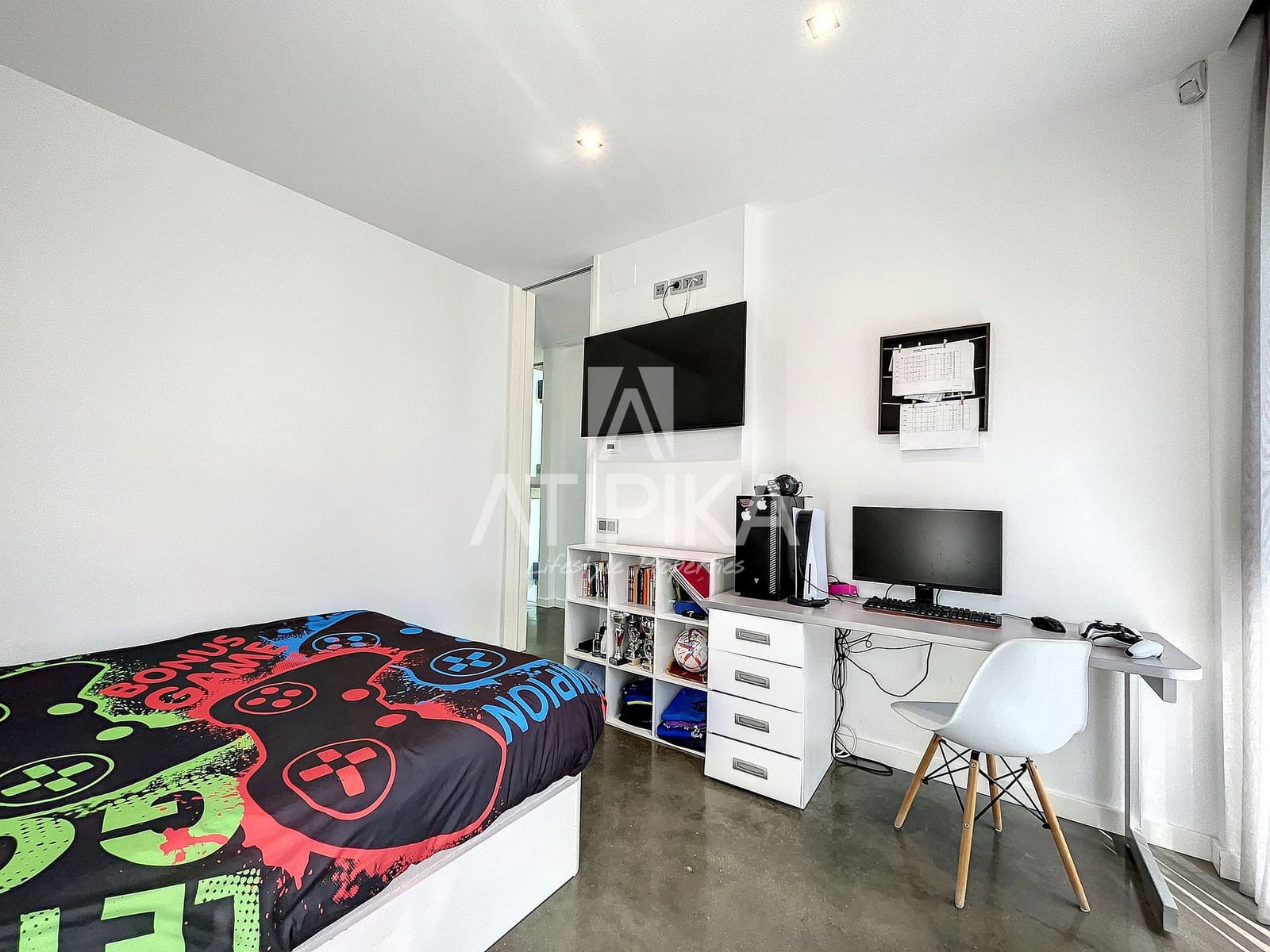 5 sypialnia Willa do wynajęcia w Castelldefels z basenem garażem - 11 000 € (Ref: 9941352)