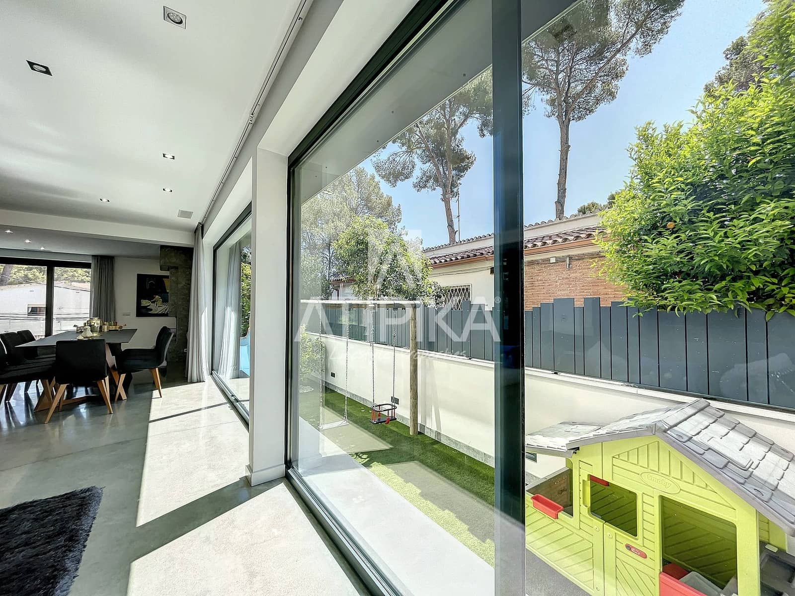 5 sypialnia Willa do wynajęcia w Castelldefels z basenem garażem - 11 000 € (Ref: 9941352)