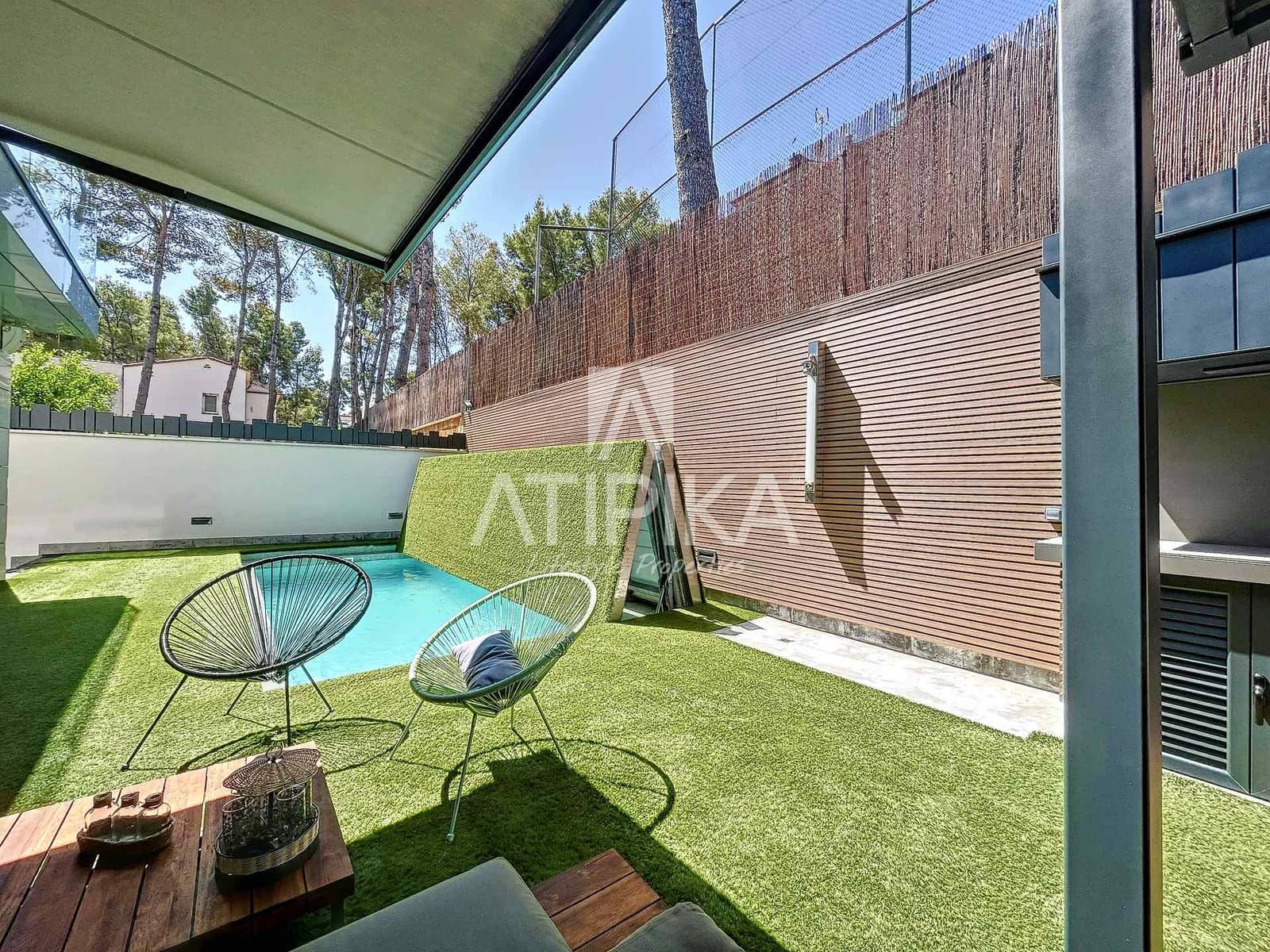 5 sypialnia Willa do wynajęcia w Castelldefels z basenem garażem - 11 000 € (Ref: 9941352)