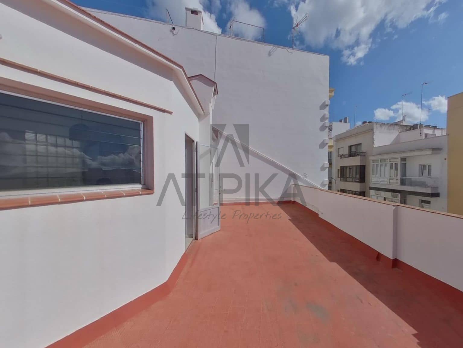 5 bedroom Villa for sale in Mahon / Mao - € 725,500 (Ref: 9941353)