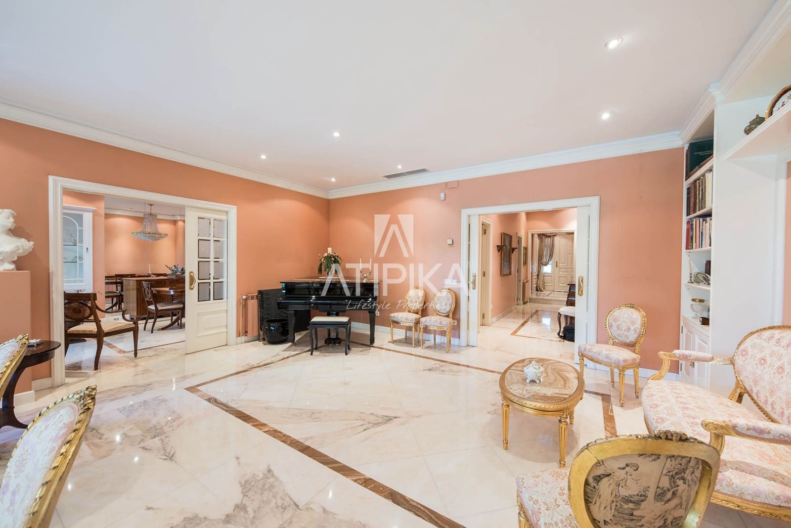 6 Zimmer Villa zu verkaufen in Barcelona Stadt mit Pool - 4.100.000 € (Ref: 9941354)
