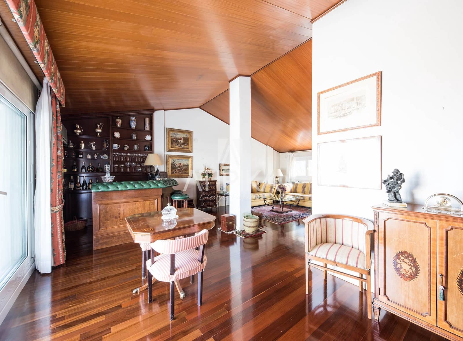 6 Zimmer Villa zu verkaufen in Barcelona Stadt mit Pool - 4.100.000 € (Ref: 9941354)