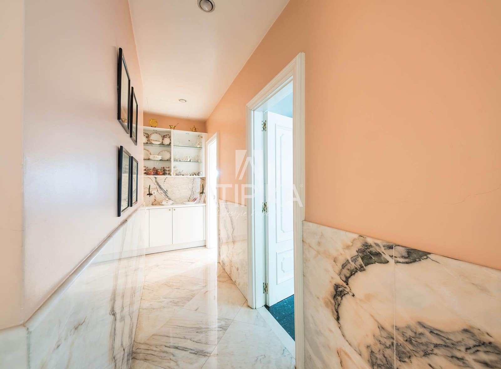 6 Zimmer Villa zu verkaufen in Barcelona Stadt mit Pool - 4.100.000 € (Ref: 9941354)
