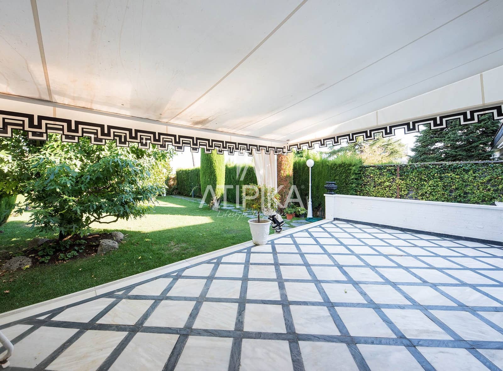 6 Zimmer Villa zu verkaufen in Barcelona Stadt mit Pool - 4.100.000 € (Ref: 9941354)