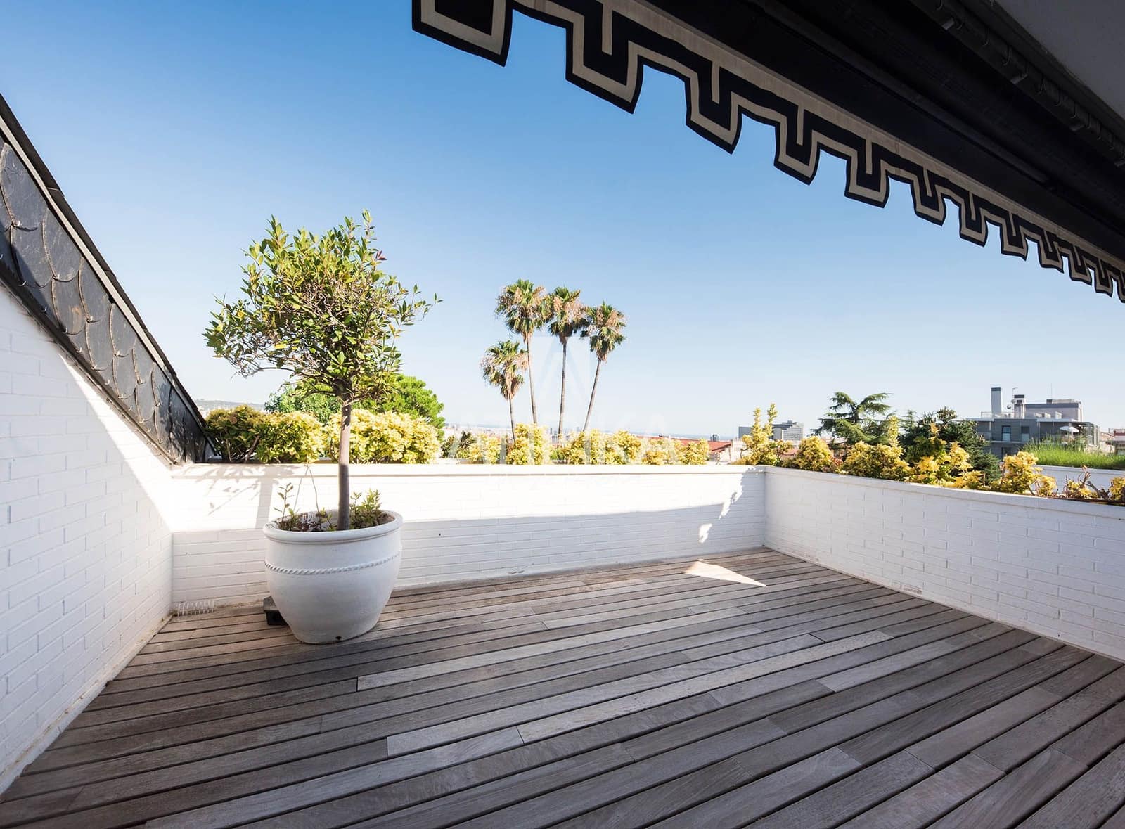 6 Zimmer Villa zu verkaufen in Barcelona Stadt mit Pool - 4.100.000 € (Ref: 9941354)