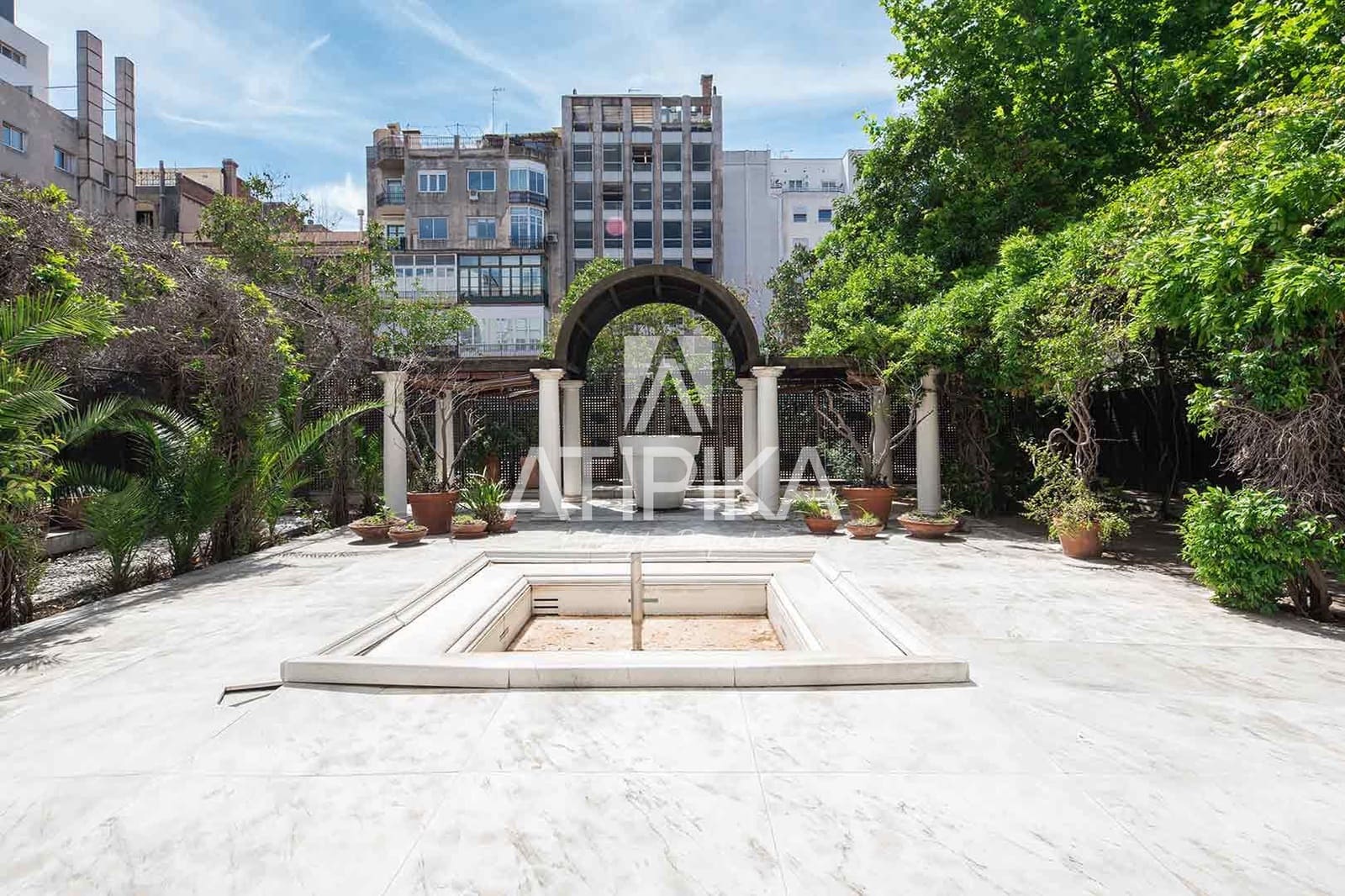 4 Zimmer Apartment zu verkaufen in Barcelona Stadt - 13.800.000 € (Ref: 9941355)