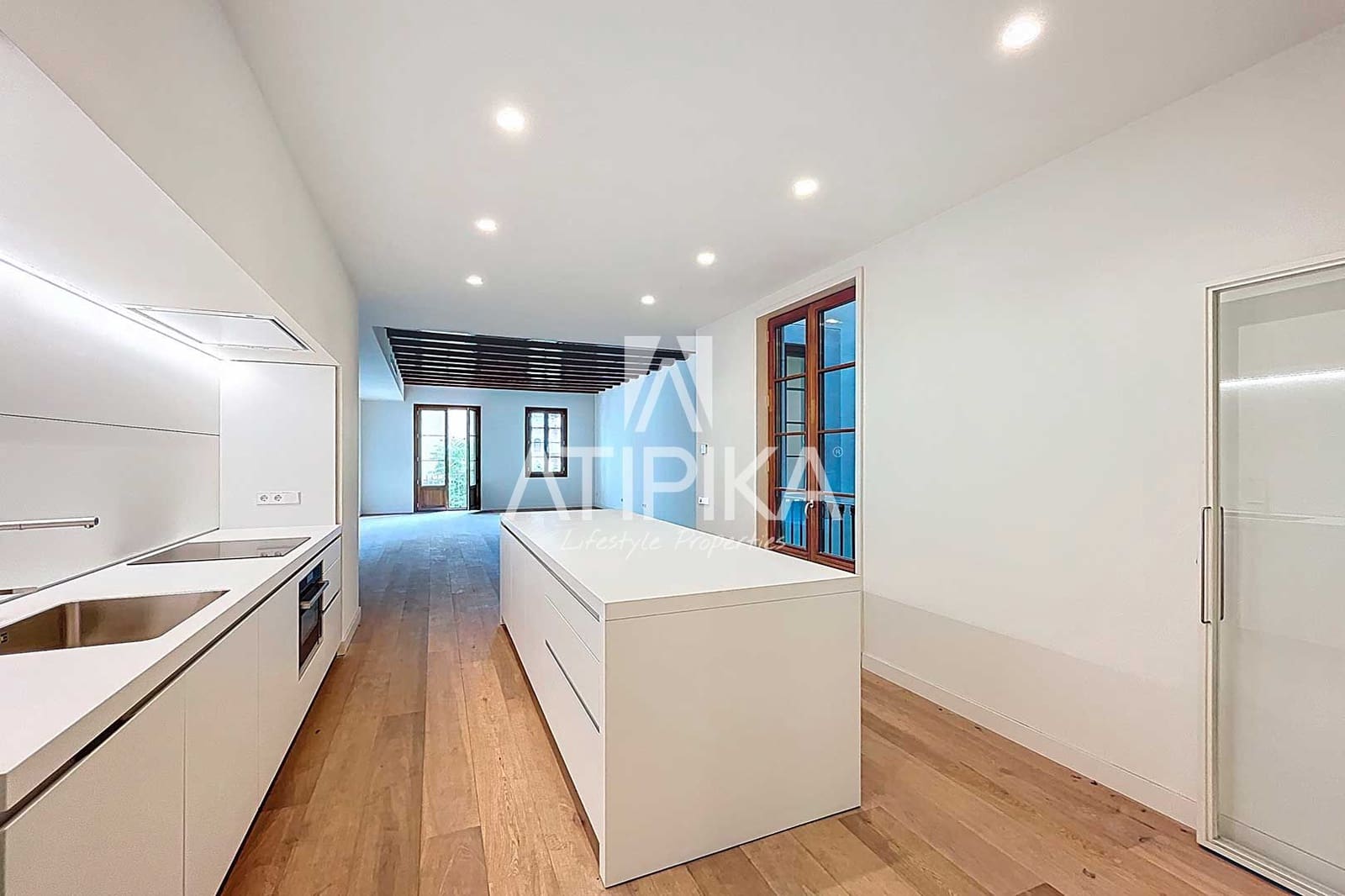 3 bedroom Apartment for sale in Barcelona city - € 1,400,000 (Ref: 9941358)